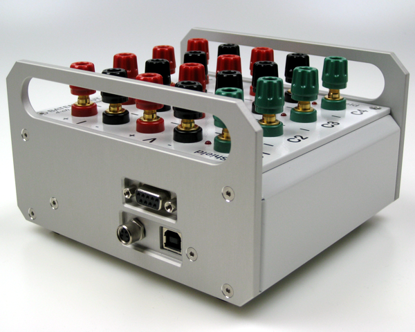 UT-ONE S04B Gold plated Banana conectors