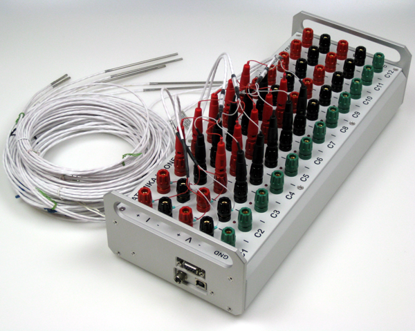 UT-ONE S12A  with connected seven Pt100 probes